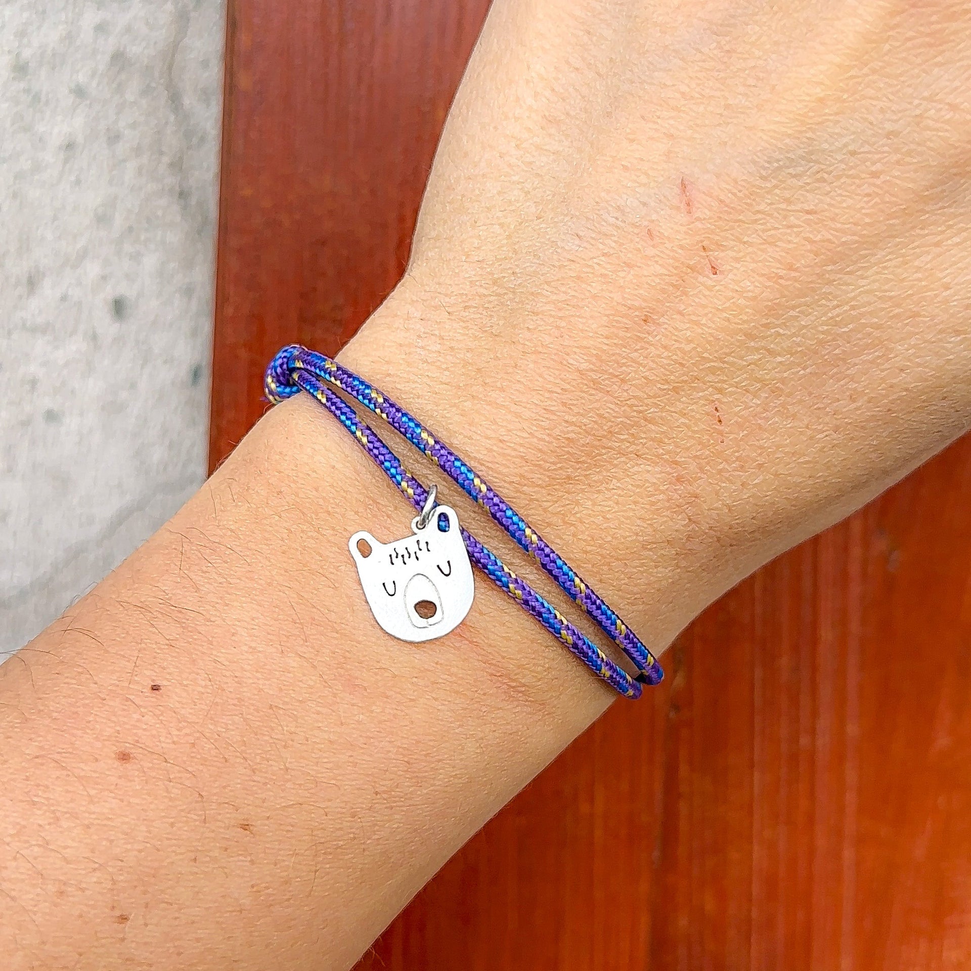TOUS Bracciale da donna con perle coltivate e motivo a stella, orso, spinello e rubino, in argento vermeil rosa, lunghezza 23 cm, collezione Motif, Argento, Rubino TOUS Bracciale da donna con perle coltivate e motivo a stella, orso, spinello e rubino, in argento vermeil rosa, lunghezza 23 cm, collezione Motif, Argento, Rubino