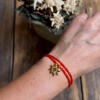 Stella alpina di Luce- Bracciale paracord regolabile e charm dorato