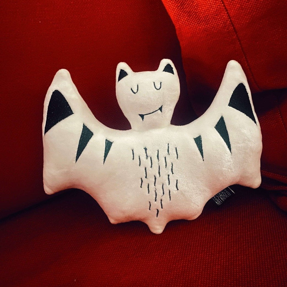 
                  
                    Marcello il  Pipistrello - Cuscino fatto a mano a forma di Pipistrello - La stanza nel bosco
                  
                